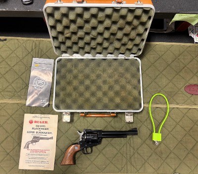 RUGER NEW MODEL BLACKHAWK .357 MAG - Image 1 of 4