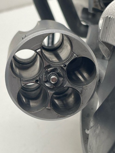 CHARTER ARMS TARGET BULLDOG (74460) .44 S&W SPECIAL - Image 7 of 10