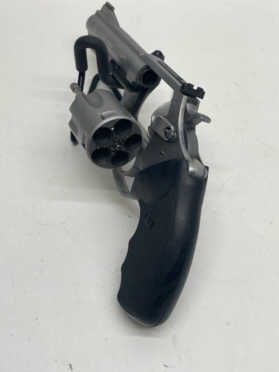CHARTER ARMS TARGET BULLDOG (74460) .44 S&W SPECIAL - Image 6 of 10
