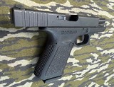 GLOCK 23 .40 S&W - 3 of 4