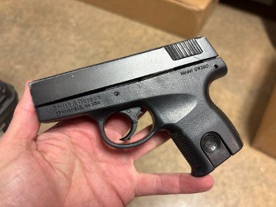 SMITH & WESSON SW380 PISTOL .380 ACP - Image 2 of 3