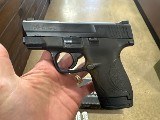 SMITH & WESSON M&P 40 SHIELD 40 Smith & Wesson - 2 of 3