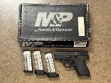 SMITH & WESSON M&P 40 SHIELD 40 Smith & Wesson - 1 of 3
