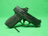 SMITH & WESSON M&P40 M2.0 .40 S&W - 2 of 3