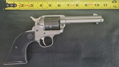 RUGER wrangler.22 LR - Image 1 of 2