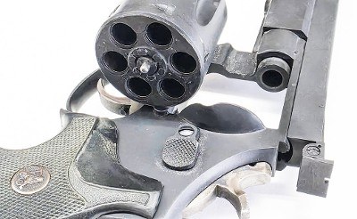 SMITH & WESSON MODEL 28-2 COMBAT CHAMBERED IN .357 MAG .357 MAG - Image 2 of 3