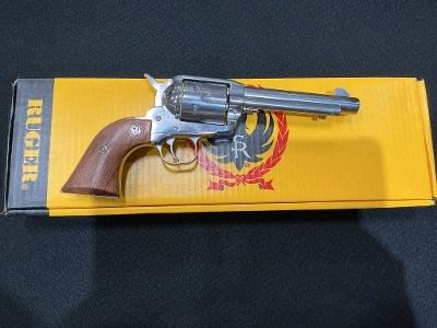 RUGER VAQUERO .44-40 WIN - Image 1 of 3