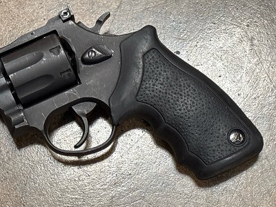 TAURUS 66 BLUE .357 MAG - Image 2 of 3