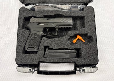 SIG SAUER P320 NITRON COMPACT 9MM LUGER (9X19 PARA) - Image 1 of 3