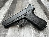 GLOCK 22 GEN 2 40 Smith & Wesson - 1 of 3