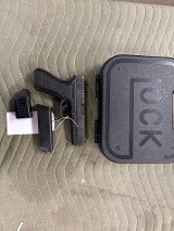 GLOCK 17 GENERATION 2 9MM LUGER (9x19 PARA) - Image 1 of 3