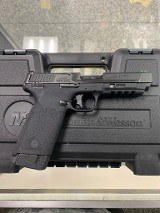 SMITH & WESSON M&P22 MAGNUM .22 WMR - 1 of 3