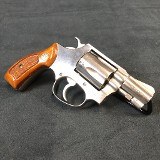 SMITH & WESSON 60 .38 SPL - 2 of 3