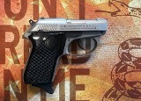 BERETTA USA 3032 TOMCAT .32 ACP - 1 of 3