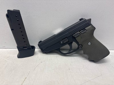 SIG SAUER P239 9MM LUGER (9x19 PARA) - Image 1 of 3
