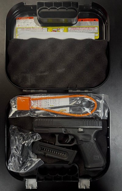 GLOCK G44 .22 LR - Image 1 of 3