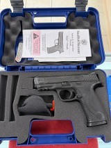 SMITH & WESSON M&P 40 .40 CALIBER - 1 of 3