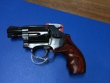 SMITH & WESSON lady smith .38 Spl - 2 of 3
