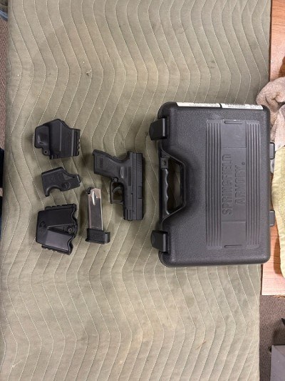 SPRINGFIELD ARMORY XD9802HCSP06 40 Smith & Wesson - Image 1 of 3