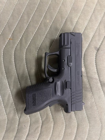 SPRINGFIELD ARMORY XD9802HCSP06 40 Smith & Wesson - Image 3 of 3