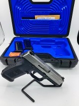 FN FNS-40 .40 S&W - 2 of 3