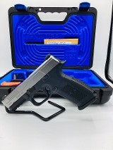 FN FNS-40 .40 S&W - 1 of 3