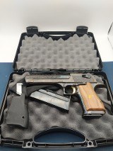 MAGNUM RESEARCH DESERT EAGLE .50 AE - Image 1 of 3
