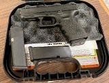 GLOCK G23 GEN 3 .40 S&W - 1 of 3