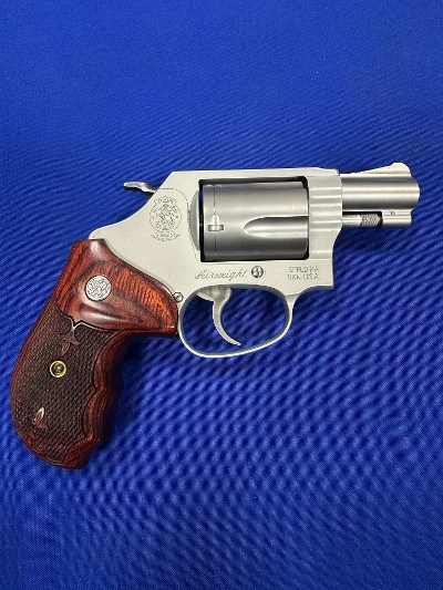 SMITH & WESSON 637-2 .38 SPL +P - Image 1 of 3
