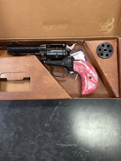 HERITAGE MFG. ROUGH RIDER .22 LR - Image 3 of 3