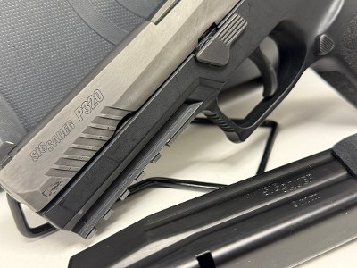 SIG SAUER P320 NITRON 9MM LUGER (9x19 PARA) - Image 3 of 3