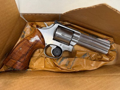 SMITH & WESSON 686 .357 MAG - Image 1 of 3