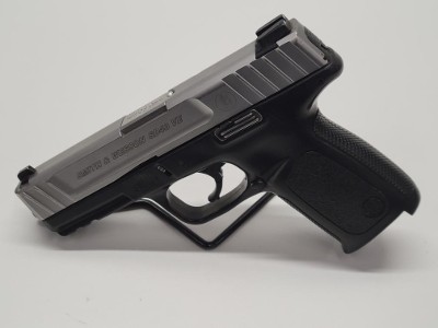 SMITH & WESSON SD40VE 40 - Image 2 of 3