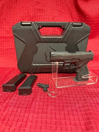 TAURUS GX4 CARRY 9MM LUGER (9x19 PARA) - Image 1 of 3