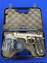 BERETTA 92FS INOX 9MM LUGER (9x19 PARA) - 3 of 3