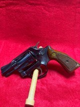 SMITH & WESSON MODEL 36 CHIEF&sbquo;S SPECIAL (DEMO) .38 SPL - 2 of 3