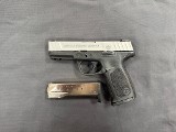 SMITH & WESSON SD40 VE .40 S&W - 1 of 3