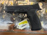 SMITH & WESSON M&P 40 .40 S&W - 1 of 2