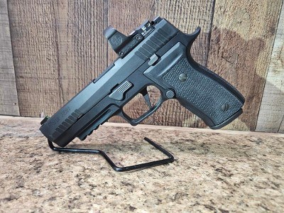 SIG SAUER P320 9MM LUGER (9x19 PARA) - Image 1 of 3