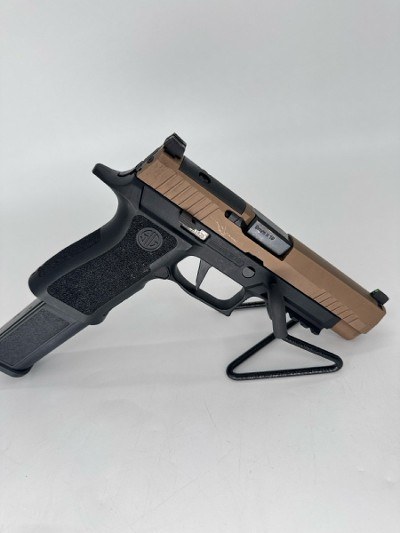 SIG SAUER P320 9MM LUGER (9x19 PARA) - Image 1 of 3