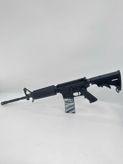 SPIKE&sbquo;S TACTICAL ST15 - RIFLE .223 REM - Image 1 of 3