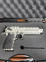 MAGNUM RESEARCH DESERT EAGLE MARK XIX .50 AE - 1 of 3