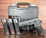 SIG SAUER P320 CARRY, Nitron with Siglite sights, Box and 3 magazines 9MM LUGER (9x19 PARA) - 1 of 3