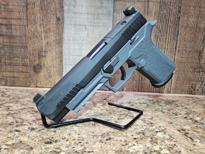 SIG SAUER P320 9MM LUGER (9x19 PARA) - Image 1 of 3