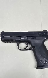 SMITH & WESSON M&P 40 40 Smith & Wesson - 2 of 3