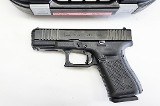 GLOCK ***MUST SEE SERIAL NUMBER***LIKE-NEW GLOCK 19 GEN 5 CHAMBERED IN 9MM 9MM LUGER (9x19 PARA) - Image 2 of 3