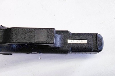 GLOCK ***MUST SEE SERIAL NUMBER***LIKE-NEW GLOCK 19 GEN 5 CHAMBERED IN 9MM 9MM LUGER (9x19 PARA) - Image 3 of 3
