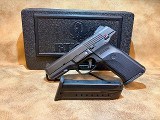 RUGER SR9 9MM LUGER (9x19 PARA) - 1 of 3