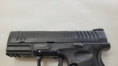 SPRINGFIELD ARMORY XDM-40 compact 3.8 .40 S&W - Image 2 of 3