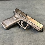 GLOCK 23 GEN5 40 Smith & Wesson - 2 of 3